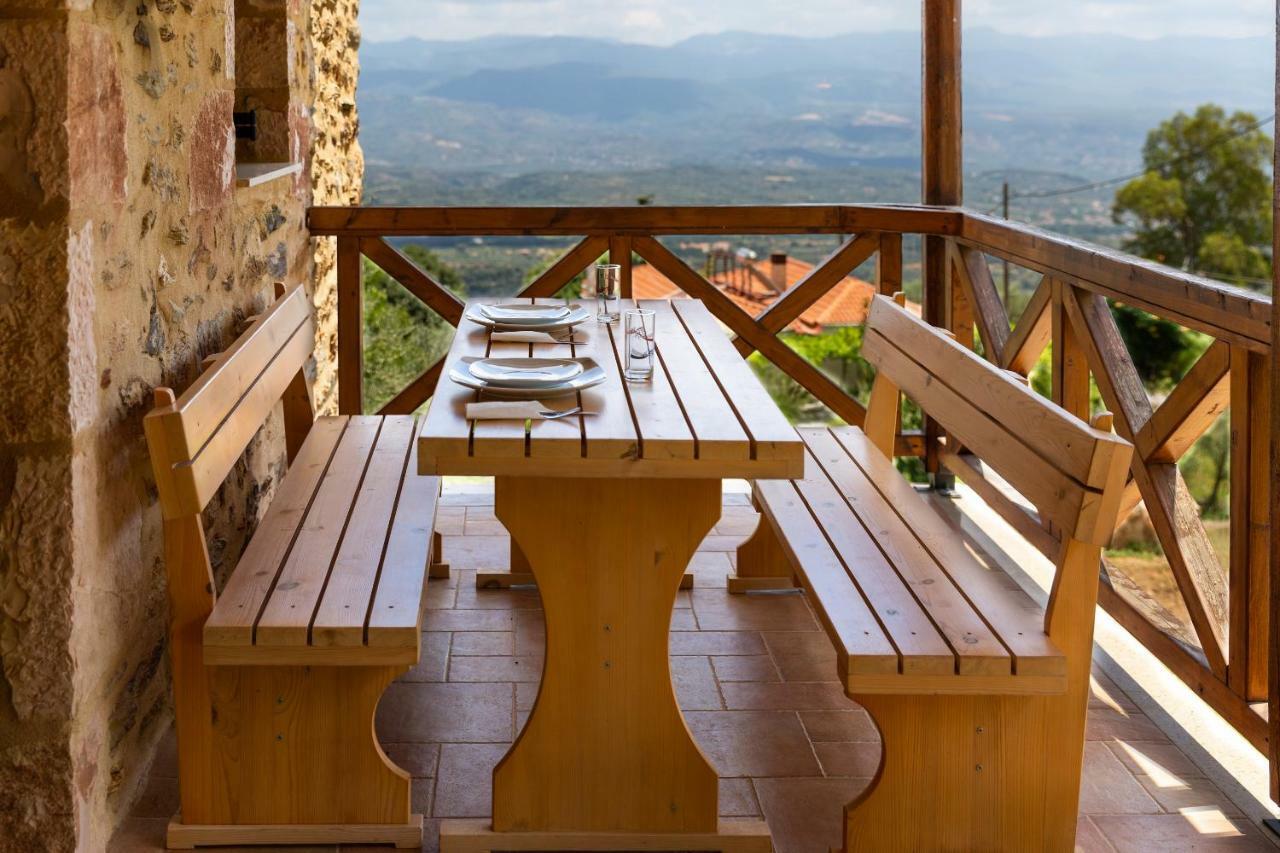 Luxury House In The Hills Guest House Sparta Exterior photo